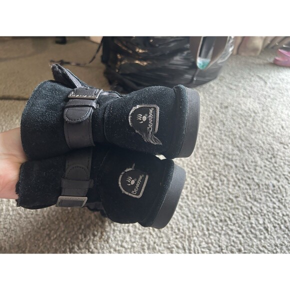 Bearpaw Women’s Size 11 Black Short Boots W/ Buckle Winter Fur Lined Boot - Picture 5 of 6